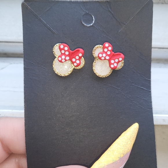 Minne Mouse moonstone stud earrings - Picture 6 of 9